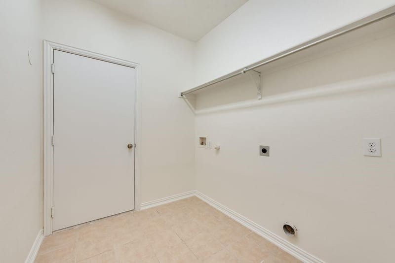 233 Heritage Hill Drive, Lewisville TX 75067 - Photo 18