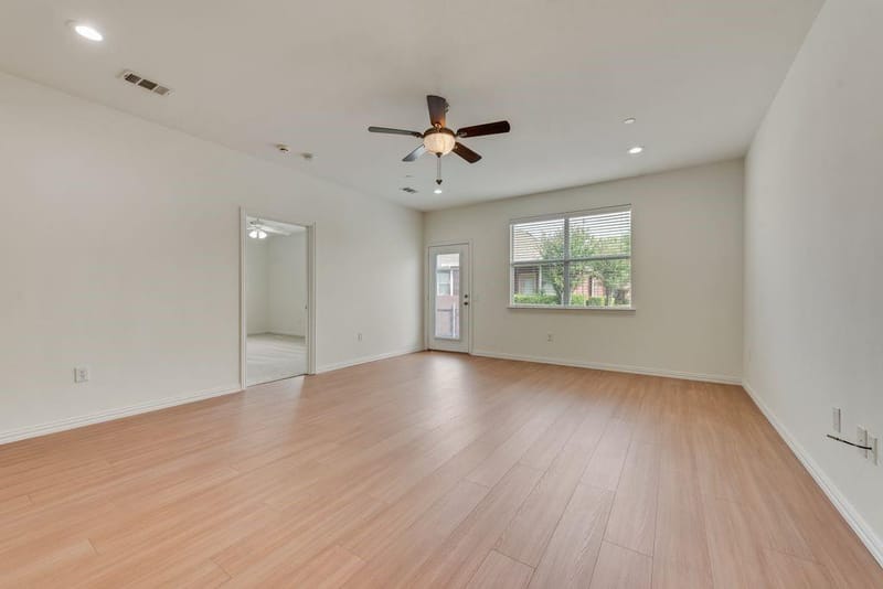 233 Heritage Hill Drive, Lewisville TX 75067 - Photo 8