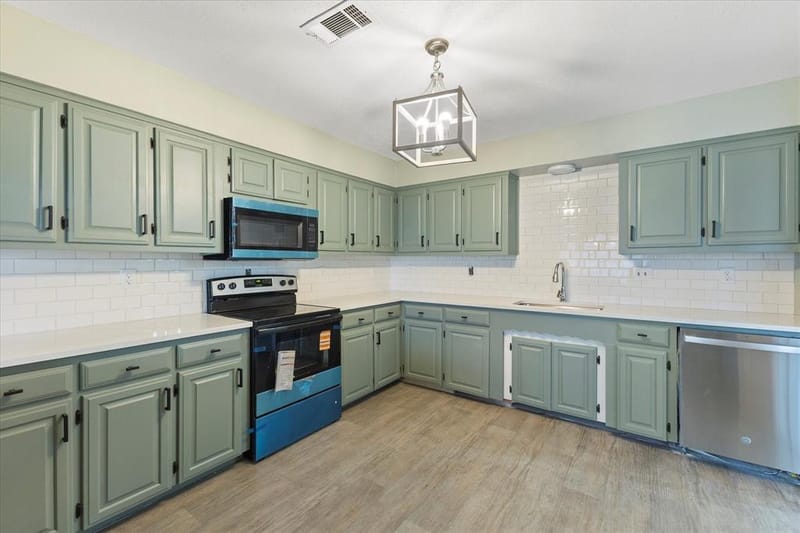 312 E Cottonwood Street, Leonard TX 75452 - Photo 13