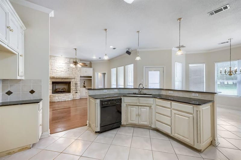 3601 Cliffwood Drive, Alvarado TX 76009 - Photo 11