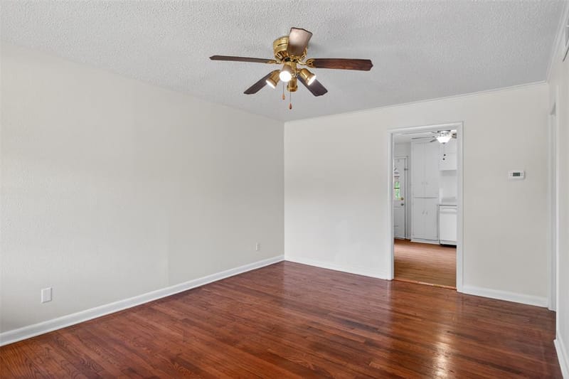 1619 Longview Street, Mesquite TX 75149 - Photo 5