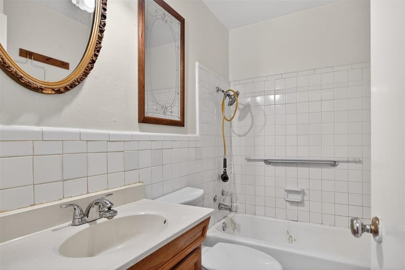 1619 Longview Street, Mesquite TX 75149 - Photo 9