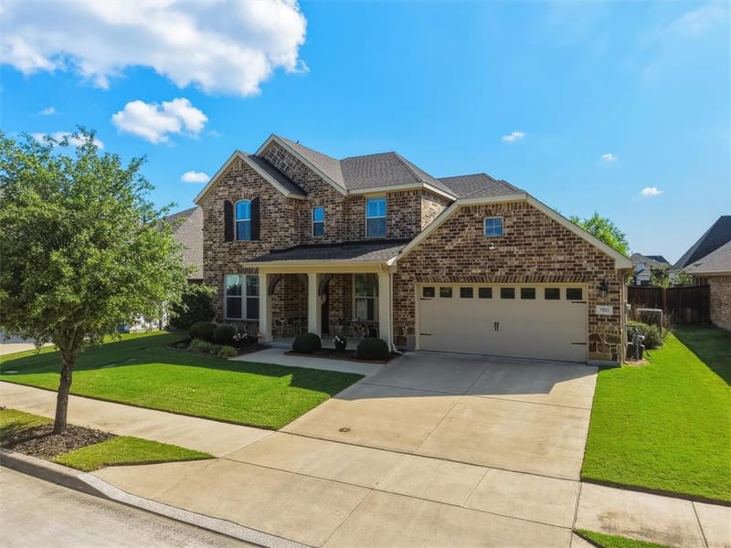 7521 Pondview Lane, Fort Worth TX 76123