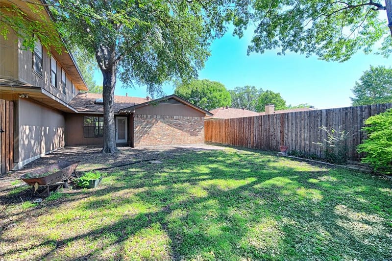 614 Brookfield Drive, Garland TX 75040 - Photo 4