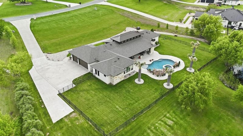 9112 Sirius Lane, Godley TX 76044 - Photo 38