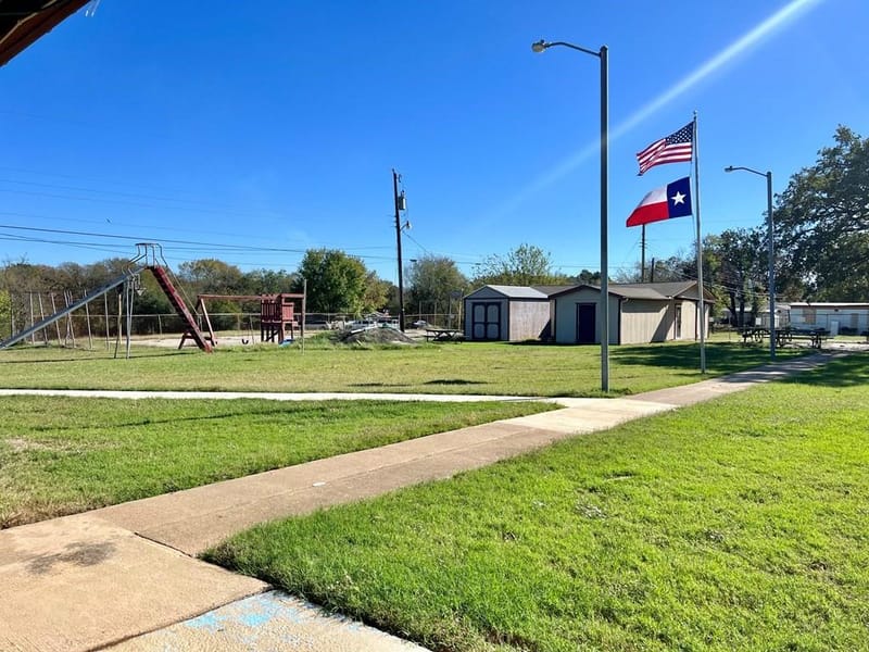 304 Wildwind Street, Gun Barrel City TX 75156 - Photo 23