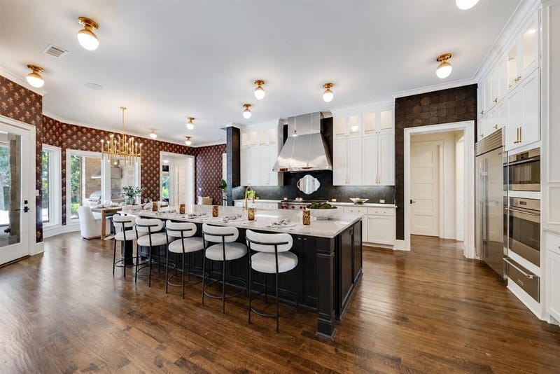 6404 Drawbridge Lane, Plano TX 75024 - Photo 12
