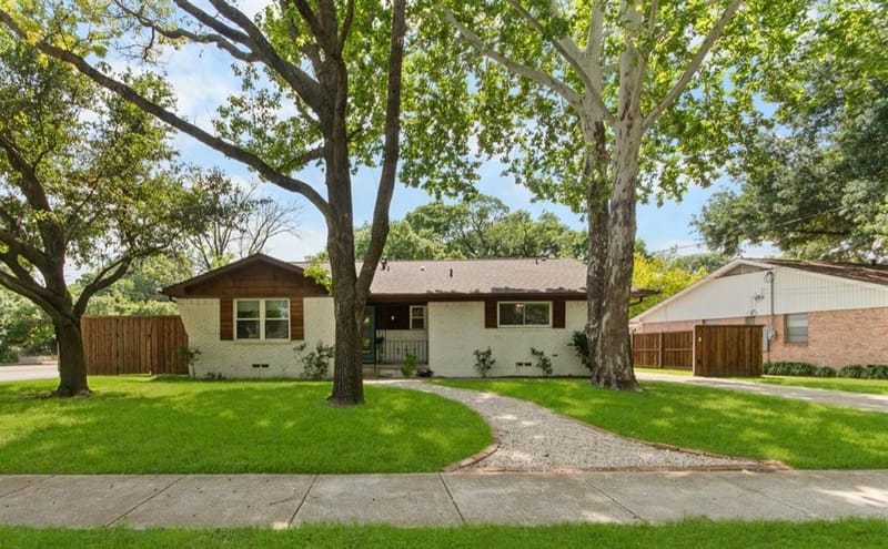 2530 Springhill Drive, Dallas TX 75228 - Photo 2