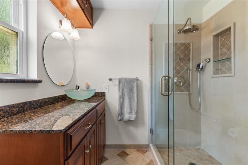 2530 Springhill Drive, Dallas TX 75228 - Photo 8
