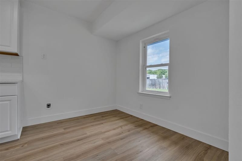 3265 Earle Drive, Haltom City TX 76117 - Photo 9