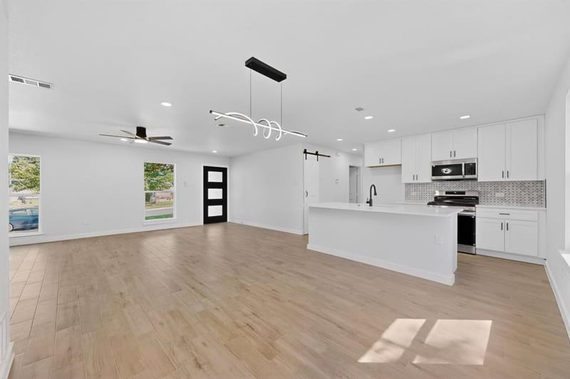 3853 Happy Canyon Drive, Dallas TX 75241 - Photo 12