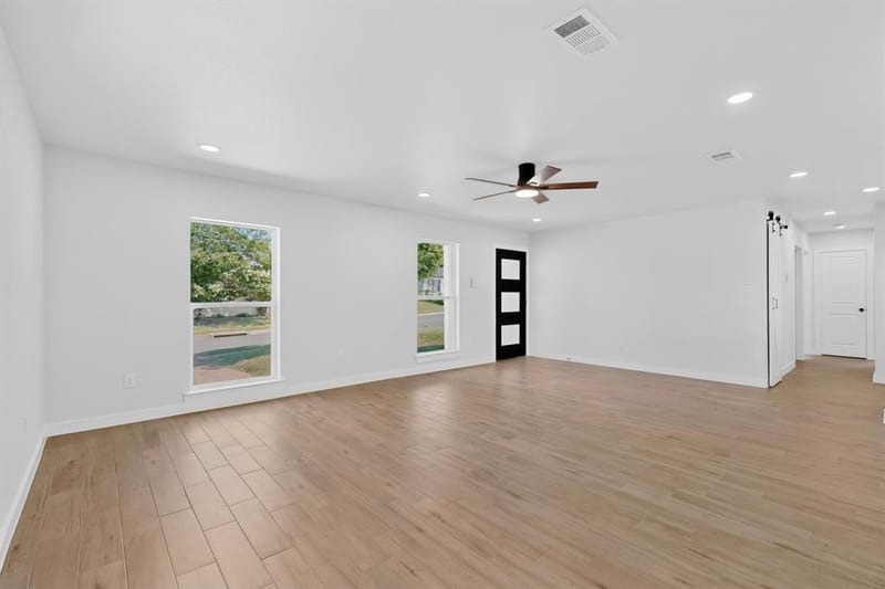 3853 Happy Canyon Drive, Dallas TX 75241 - Photo 9