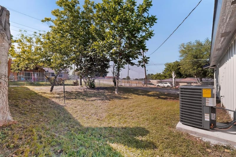 3853 Happy Canyon Drive, Dallas TX 75241 - Photo 37