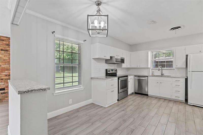 2202 Foxcroft Circle, Denton TX 76209 - Photo 12