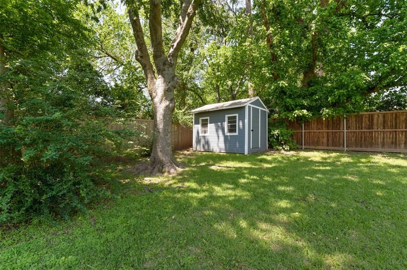2202 Foxcroft Circle, Denton TX 76209 - Photo 28