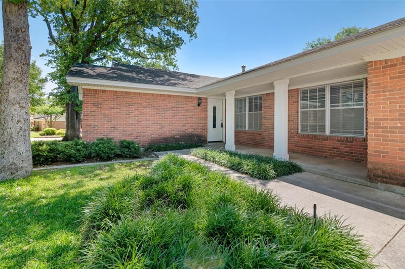 2202 Foxcroft Circle, Denton TX 76209 - Photo 30