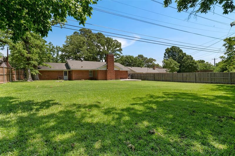 2202 Foxcroft Circle, Denton TX 76209 - Photo 29
