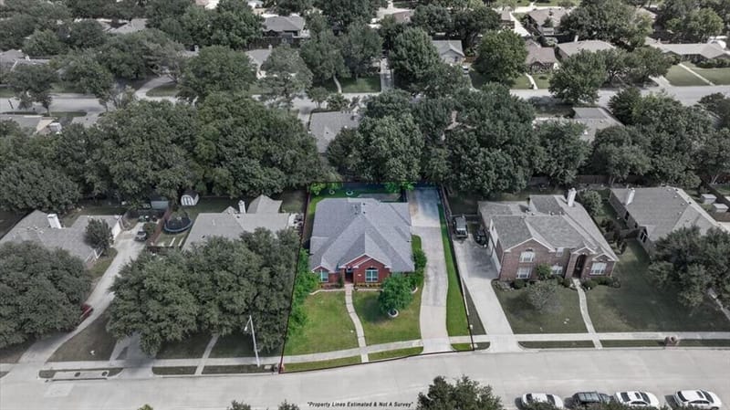 913 Chapel Drive, Denton TX 76205 - Photo 3