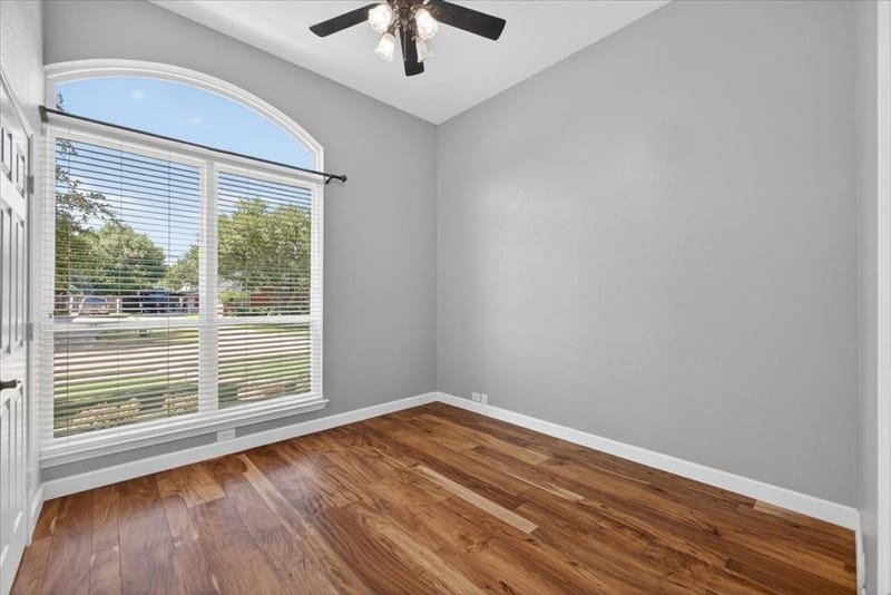 913 Chapel Drive, Denton TX 76205 - Photo 32