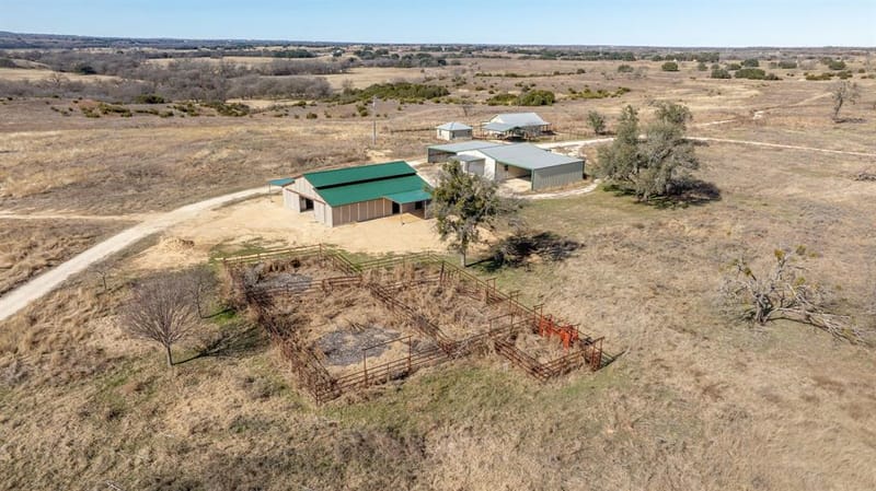 10184 S US Highway 281, Stephenville TX 76401 - Photo 31