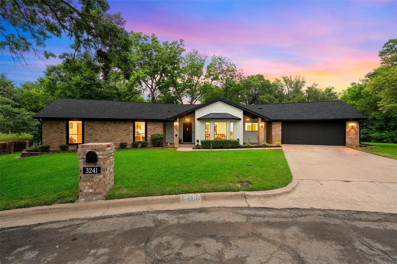 3241 Village Park Drive, Waco TX 76708 - Photo 2