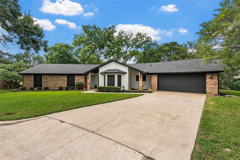 3241 Village Park Drive, Waco TX 76708 - Photo 3