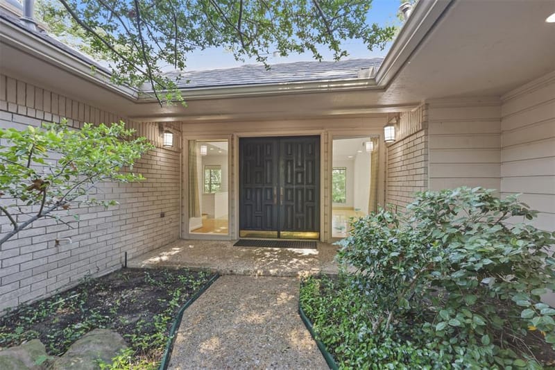 7211 Valley View Place, Dallas TX 75240 - Photo 3