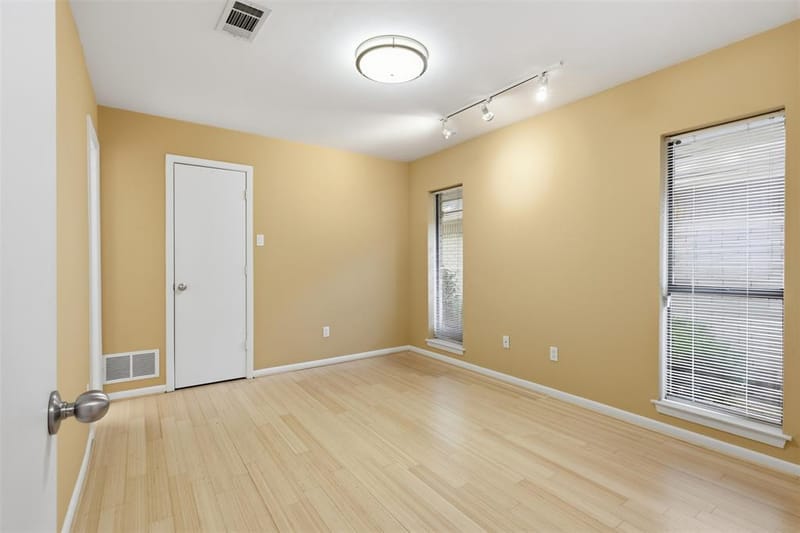 7211 Valley View Place, Dallas TX 75240 - Photo 19