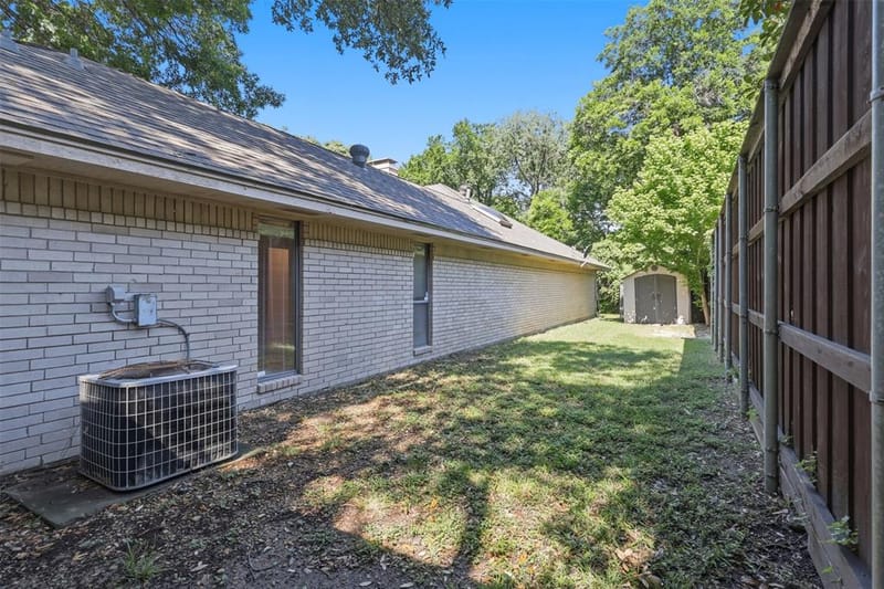 7211 Valley View Place, Dallas TX 75240 - Photo 29
