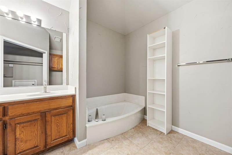 2060 Arbor Creek Drive # B, Carrollton TX 75010 - Photo 24