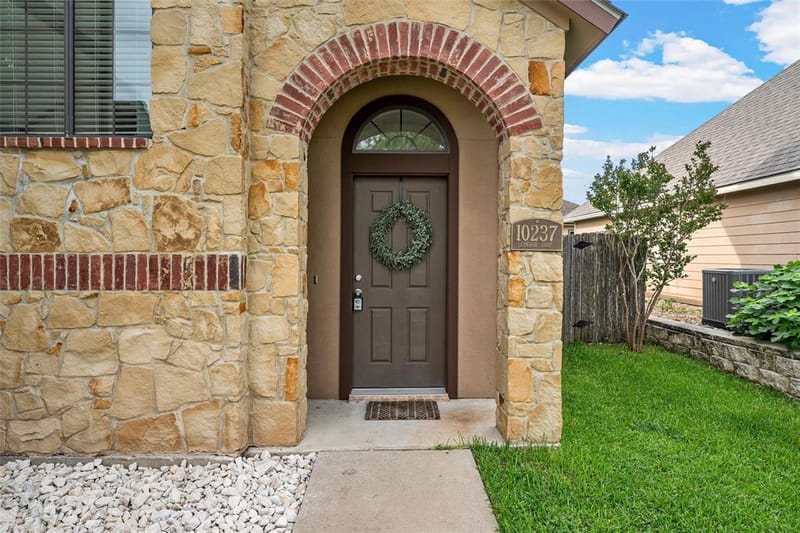 10237 Condor Loop, Waco TX 76708 - Photo 2