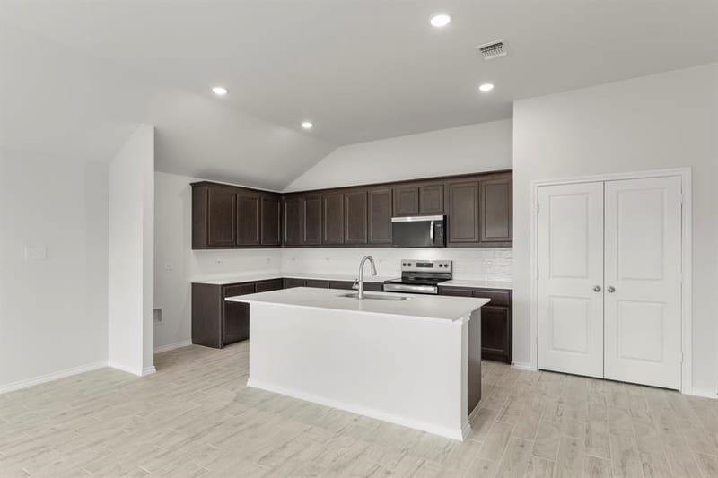 8108 Kingfisher Road, Aubrey TX 76227 - Photo 5