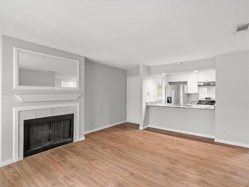 5981 Arapaho Road # 304, Dallas TX 75248 - Photo 2