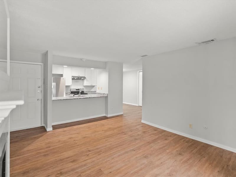 5981 Arapaho Road # 304, Dallas TX 75248 - Photo 6