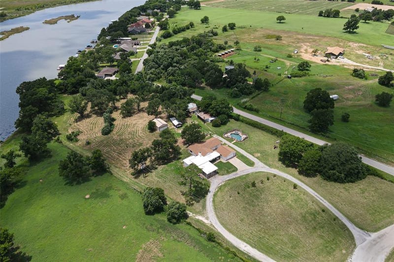 4720 Peveler Road, Granbury TX 76049 - Photo 32