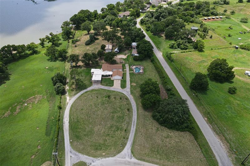 4720 Peveler Road, Granbury TX 76049 - Photo 31