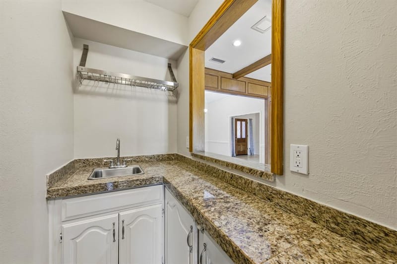 3332 Gatwick Place, Farmers Branch TX 75234 - Photo 14