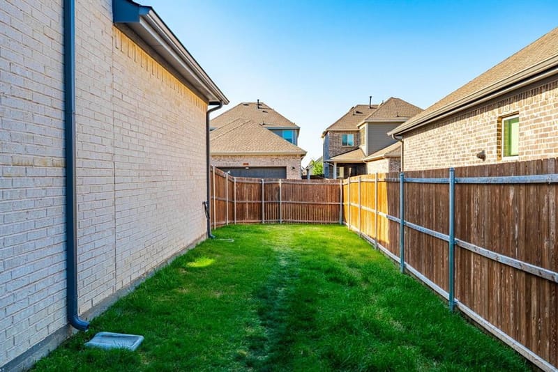 9341 Loggerhead Way, Fort Worth TX 76118 - Photo 33