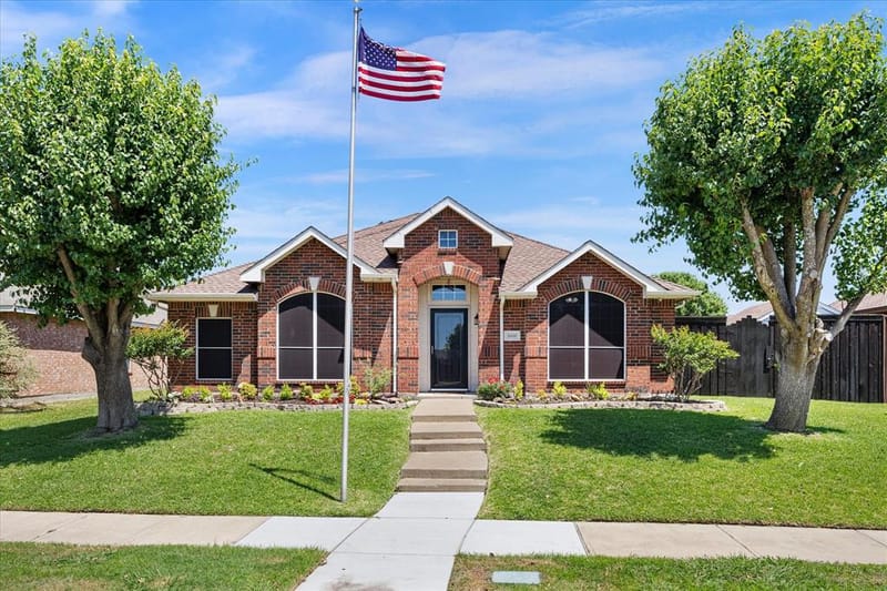 2440 Fieldcrest Drive, Rockwall TX 75032
