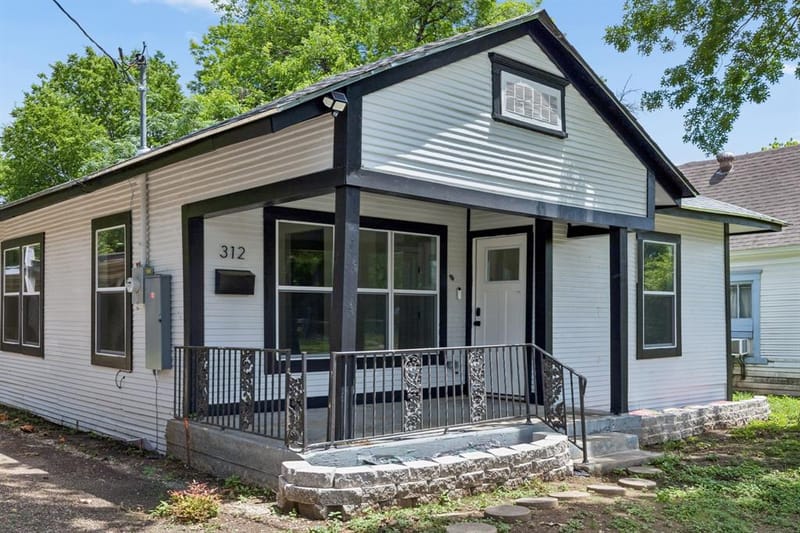 312 Leads Street, Dallas TX 75203 - Photo 2