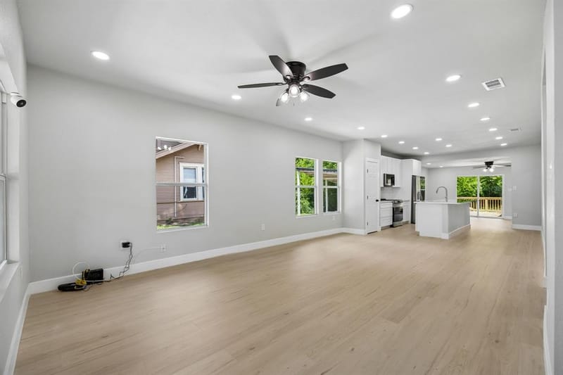 312 Leads Street, Dallas TX 75203 - Photo 4