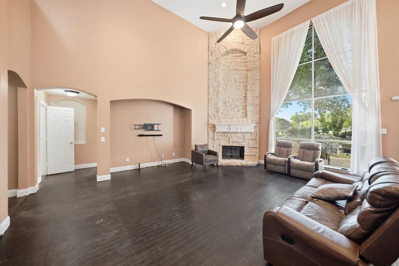 1905 Lakeway Drive, Rowlett TX 75088 - Photo 8