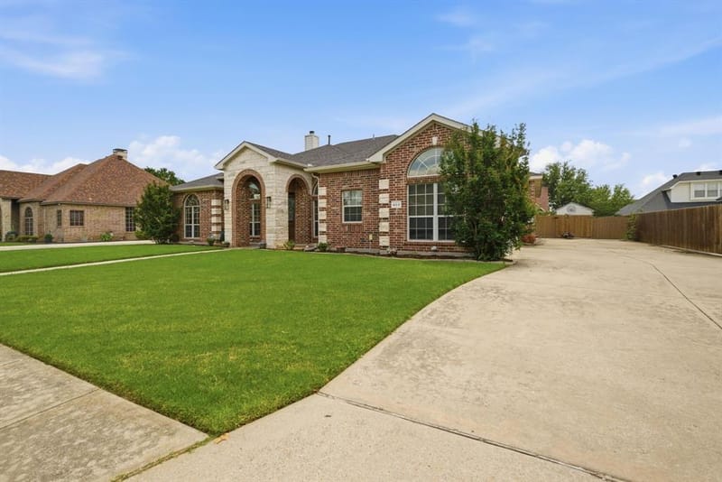 603 Cedar Drive, Pilot Point TX 76258 - Photo 2