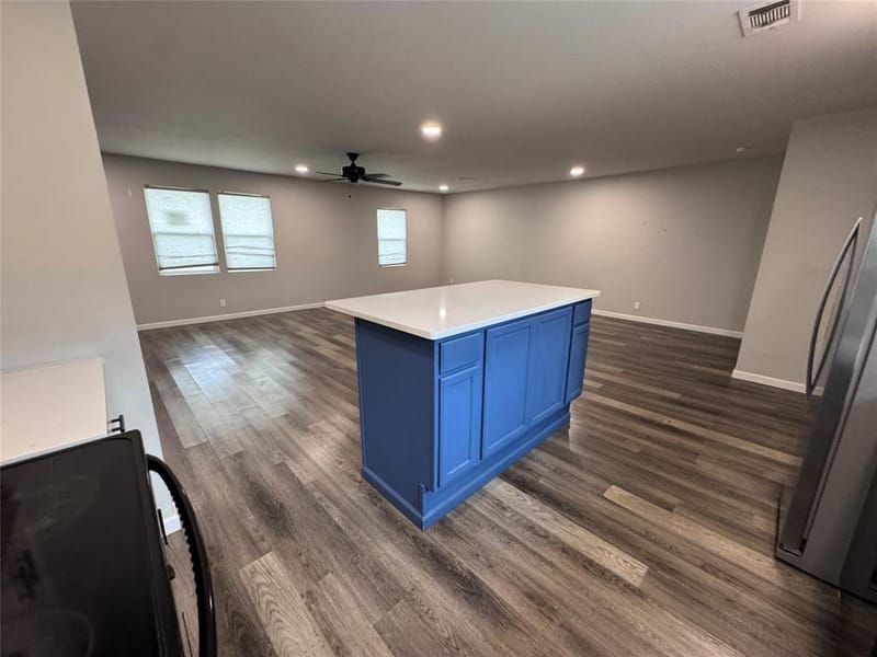 520 NW King Street, Burleson TX 76028 - Photo 17