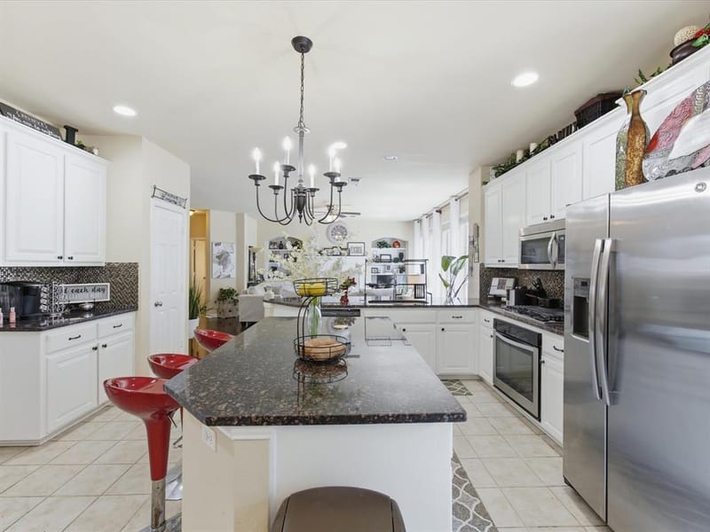 2308 Denham Drive, Arlington TX 76001 - Photo 9