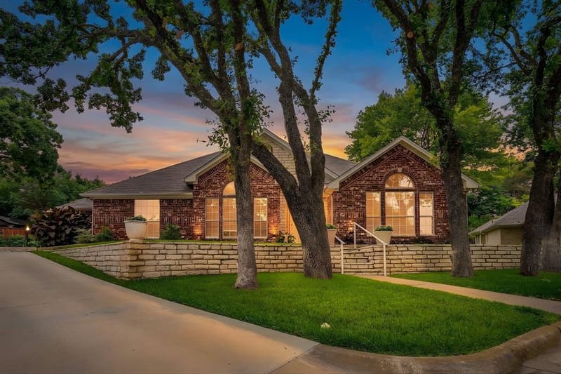 117 Countryside Court, Weatherford TX 76087