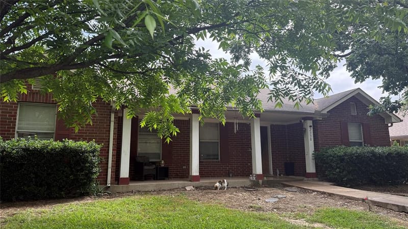 2330 John Mccoy Drive, Dallas TX 75227 - Photo 2
