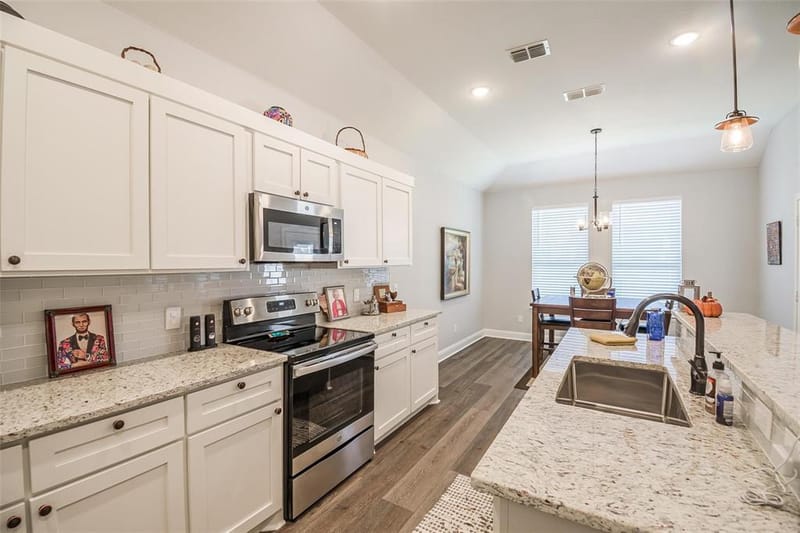 2655 Kathleen Avenue, Dallas TX 75216 - Photo 8