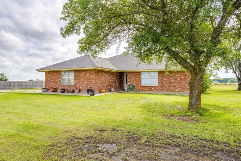 2516 County Road 415, Coyote Flats TX 76031 - Photo 6