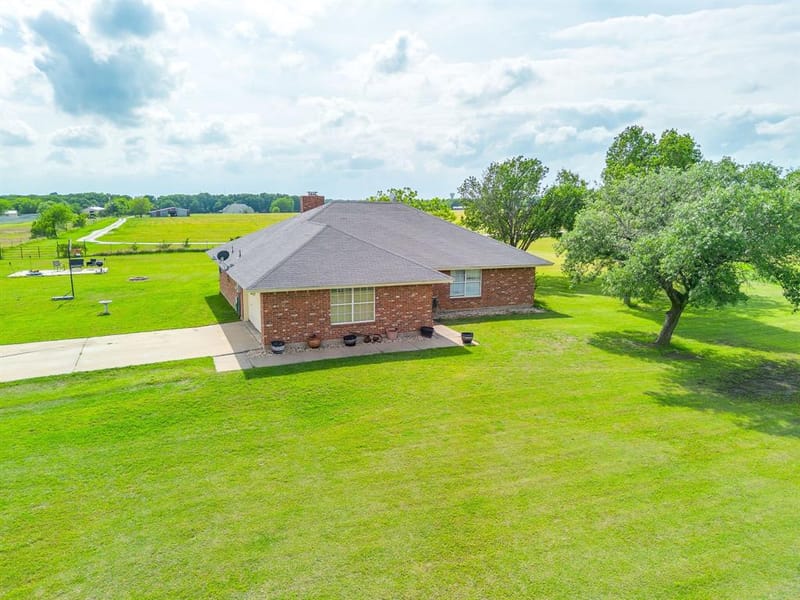 2516 County Road 415, Coyote Flats TX 76031 - Photo 3